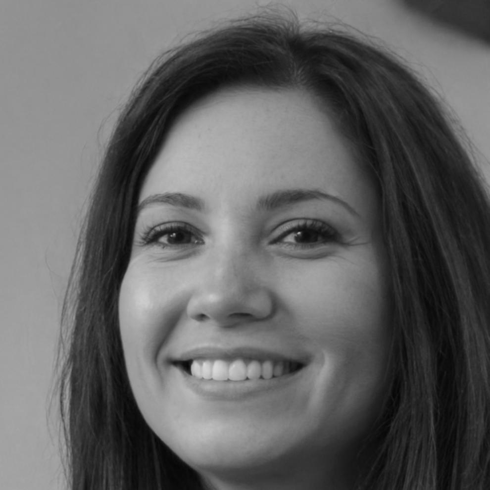 Portrait of financial consultant Carmen Ruiz